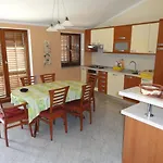 Cozy And Pavicini 3*