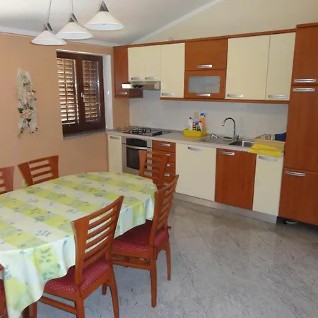 Cozy Apartments&rooms Pavićini