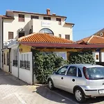 Cozy And Pavicini Segotici