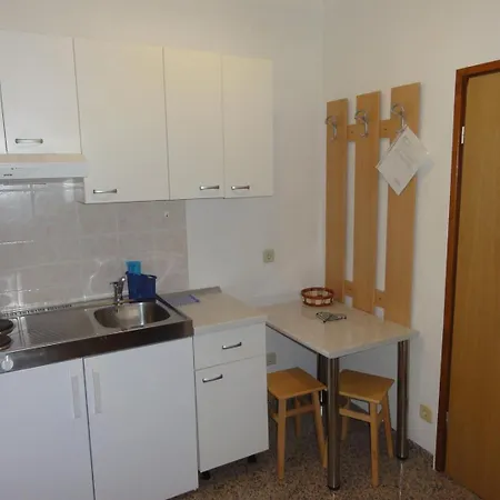 Cozy And Pavicini Gostinjska kuća 3*