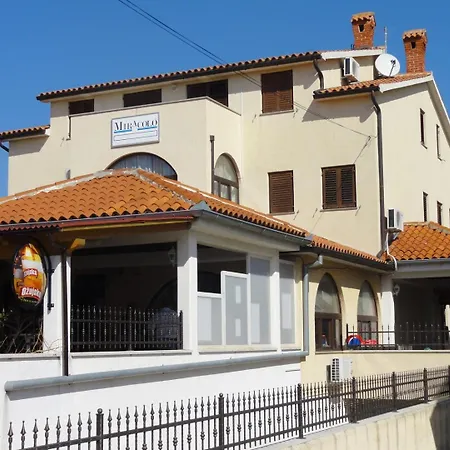 Cozy And Pavicini Πανσιόν Segotici