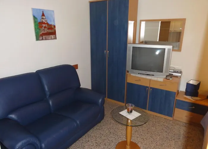 招待所 Cozy And Pavicini