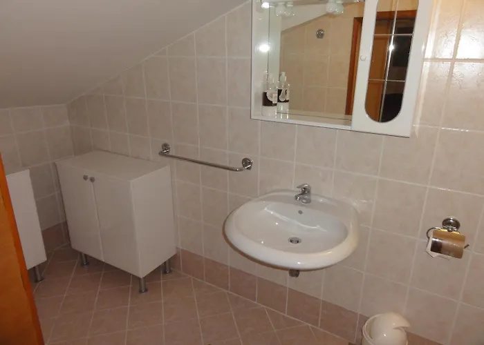 Cozy And Pavicini 3*