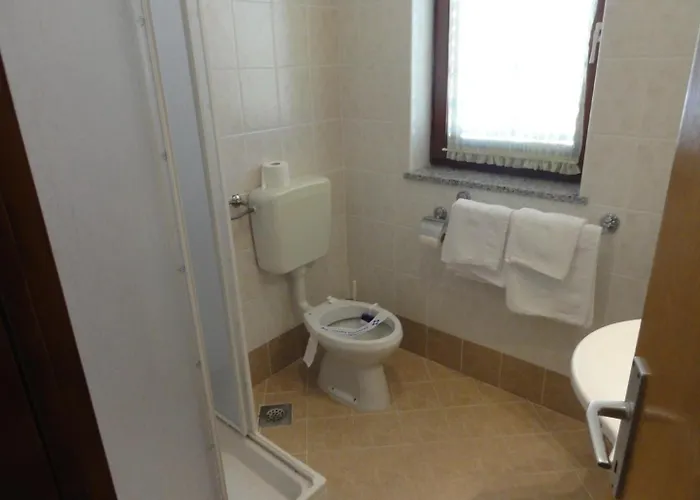 Cozy And Pavicini 招待所 Segotici